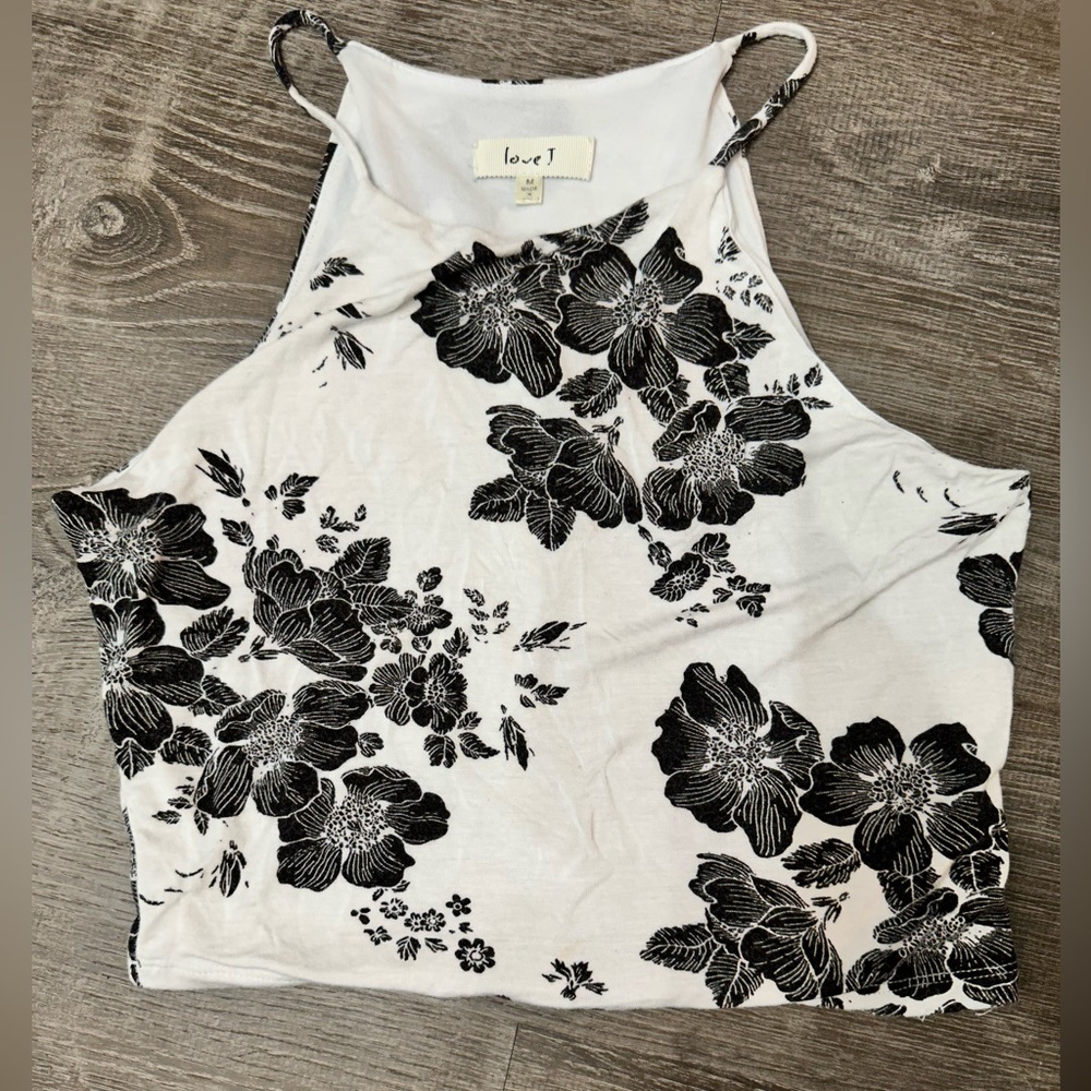 Cute crop top